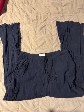 Abercrombie & Fitch Black Crinkled Drawstring Pants